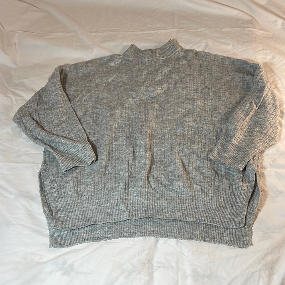 Forever 21 Light Gray Ribbed Sweater Size Small